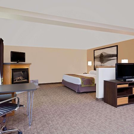 Super 8 By Wyndham Lebanon Hotel Екстериор снимка