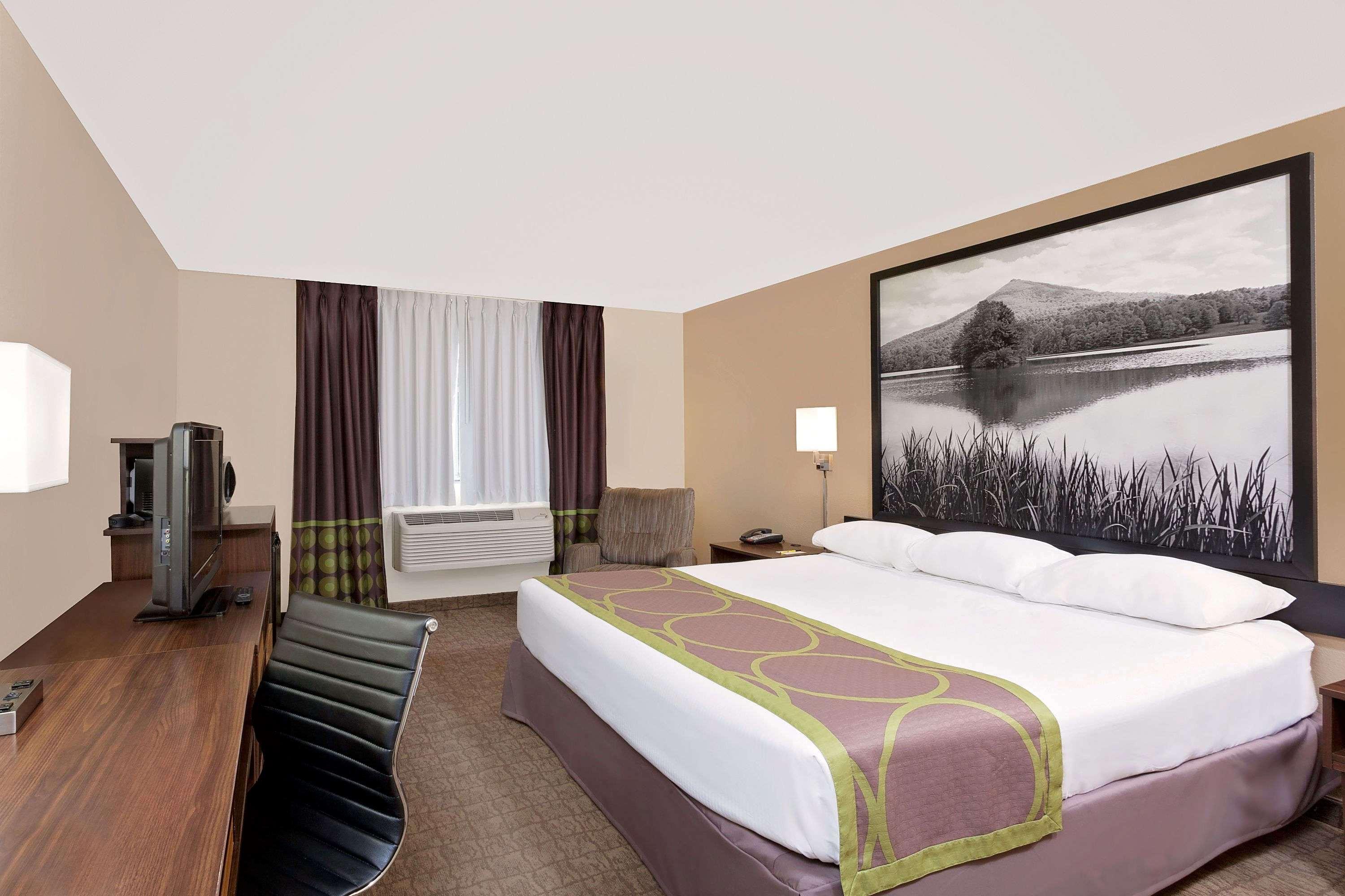 Super 8 By Wyndham Lebanon Hotel Екстериор снимка