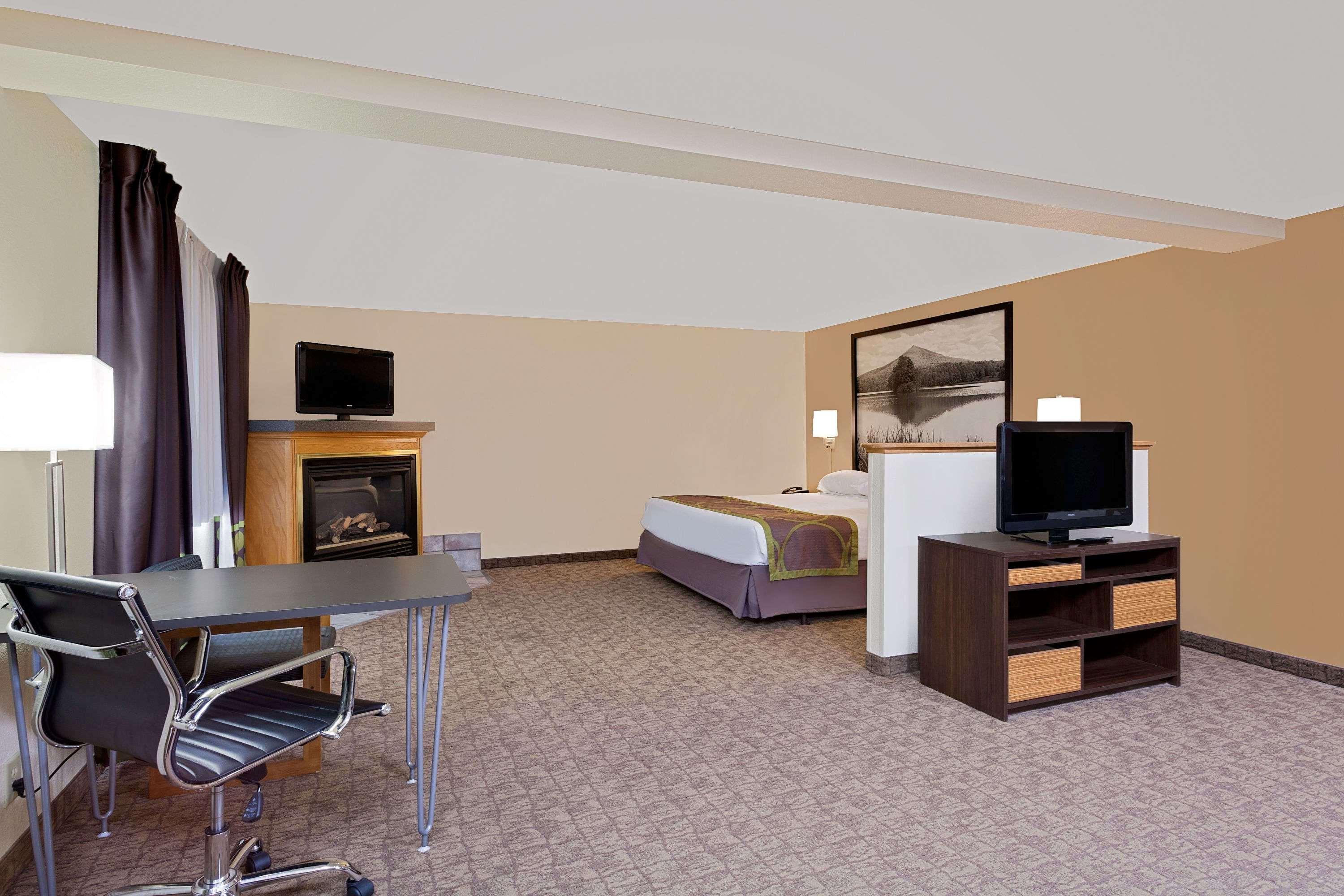 Super 8 By Wyndham Lebanon Hotel Екстериор снимка